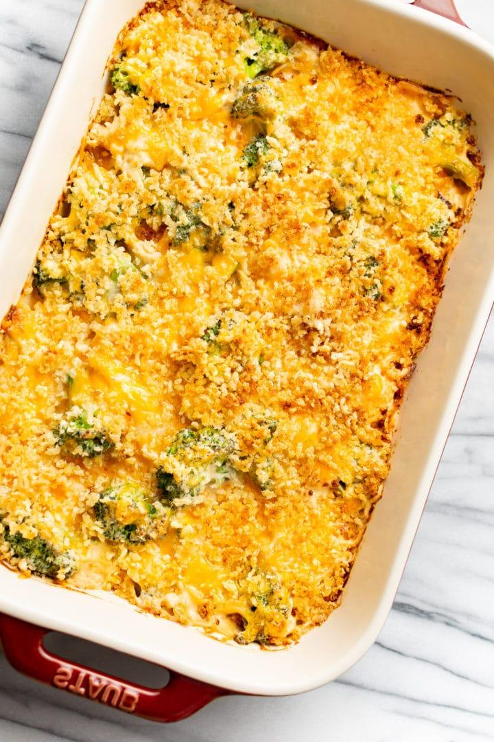 Käse-Hähnchen Divan 2 broccoli chicken divan in a 9x13 casserole dish