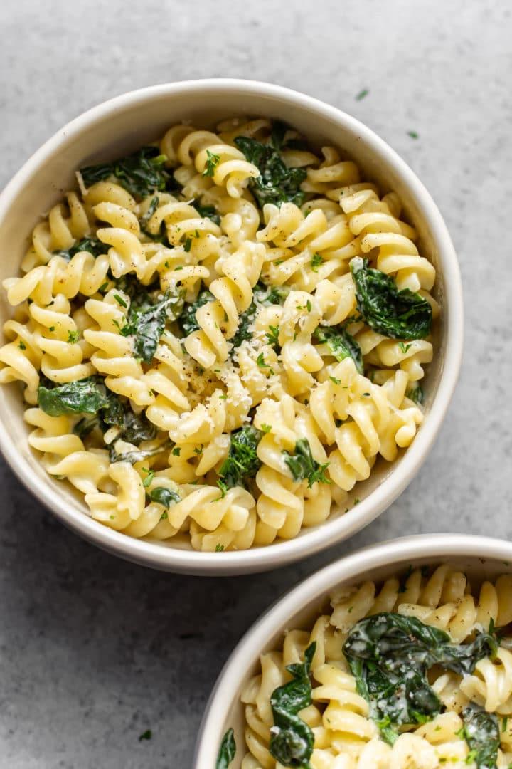 rotini pasta with goat cheese and spinach sauce