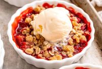 Simple Strawberry Rhubarb Crisp