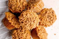 Cinnamon Apple Streusel Muffins